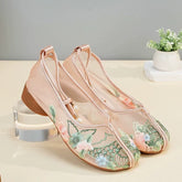 Haftowane ręcznie oddychające sandały