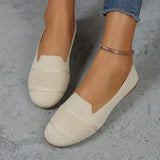 Oddychające kobiety wsuwane przez kobiety mieszkania