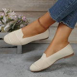 Oddychające kobiety wsuwane przez kobiety mieszkania