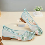 Haftowane ręcznie oddychające sandały