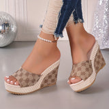 Buty na grubej podeszwie ze wzorem kwiatu śliwki